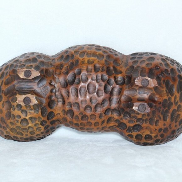 Vintage peanut shape fine wooden bowl carved animal print texture divided dish - Picture 3 of 10